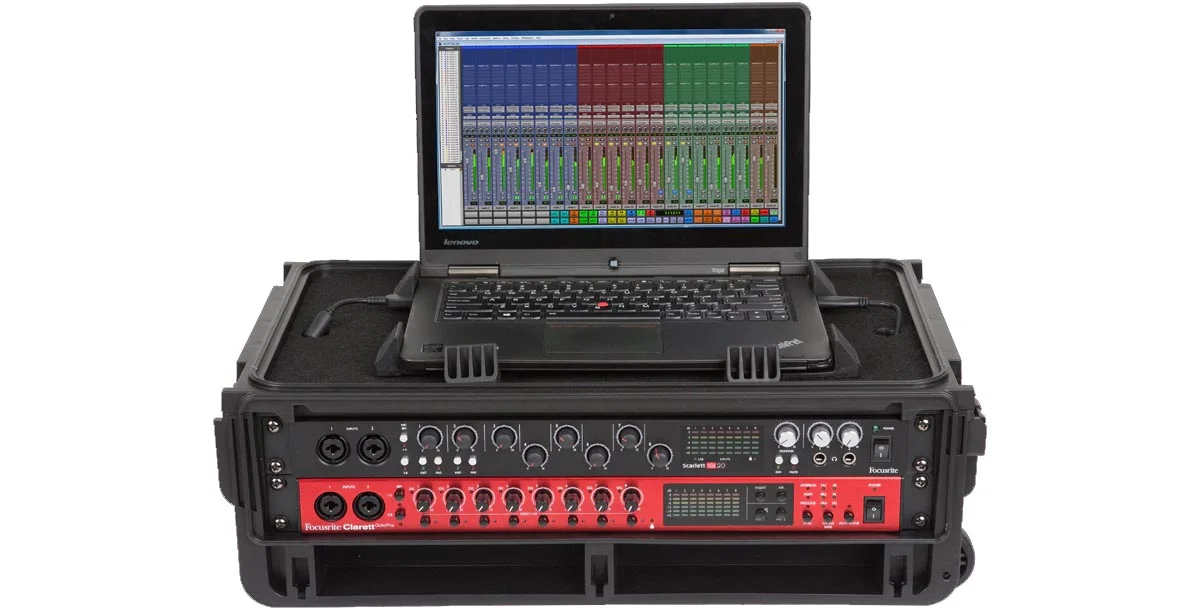 Injection Molded 2U Studio Flyer Rack Case - Image 8