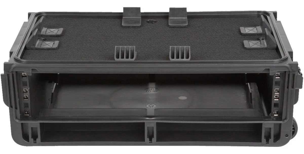 Injection Molded 2U Studio Flyer Rack Case - Image 4